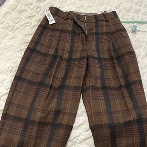 Aritiza pants - never worn still have tag